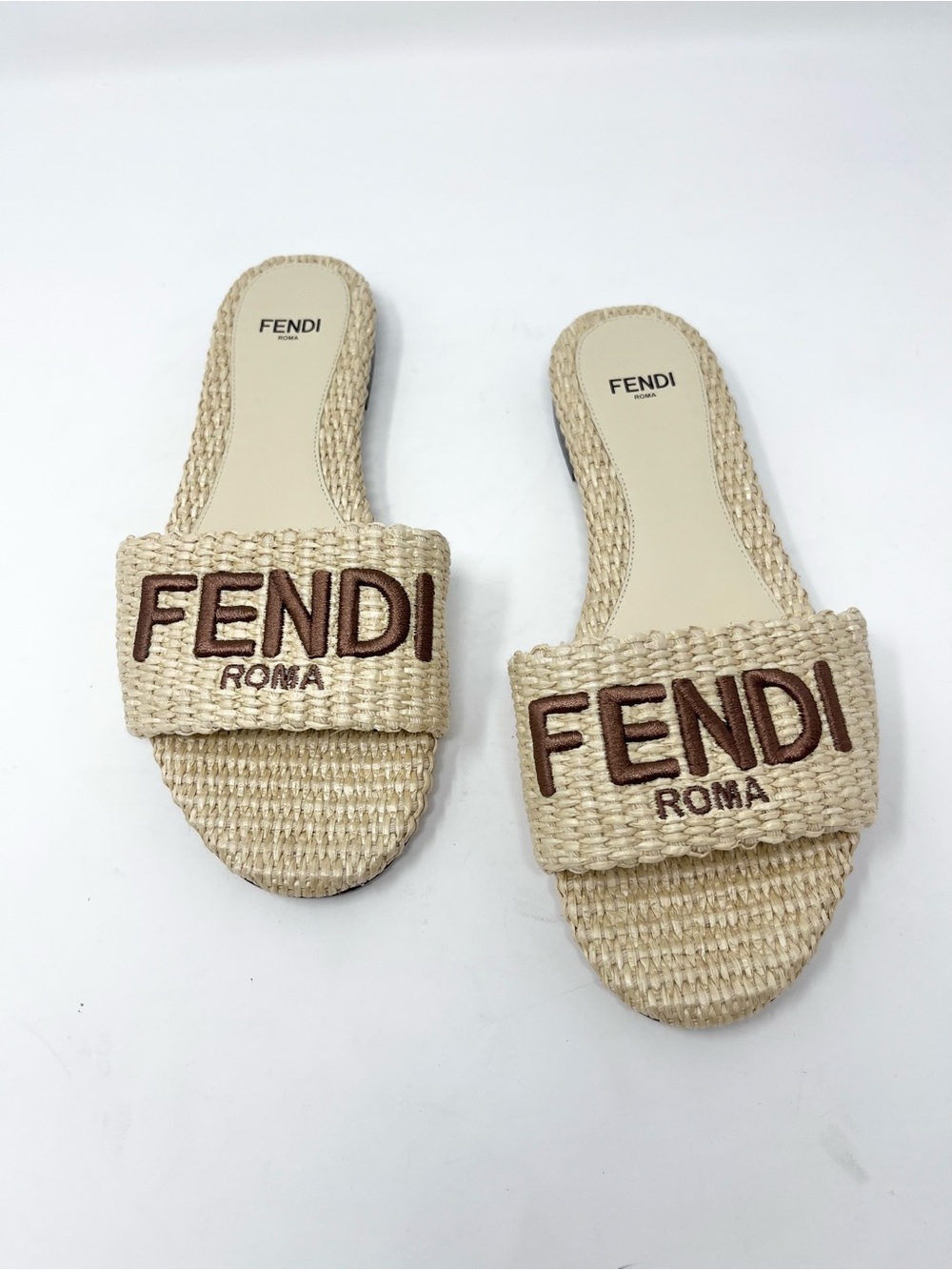 Fendi Signature Raffia Slide Sandal Cream Brown Logo size 37 EU 7 US Flat